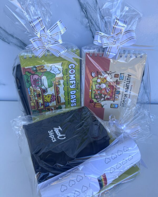Combo livro gringo + estojo 36 cores