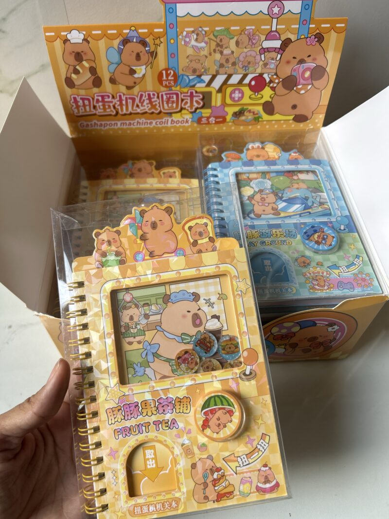 Caderno gashapon machine coil book capivara - Imagem 2