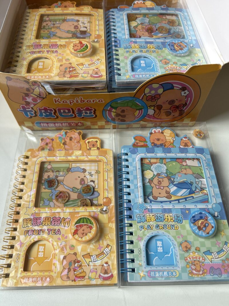 Caderno gashapon machine coil book capivara