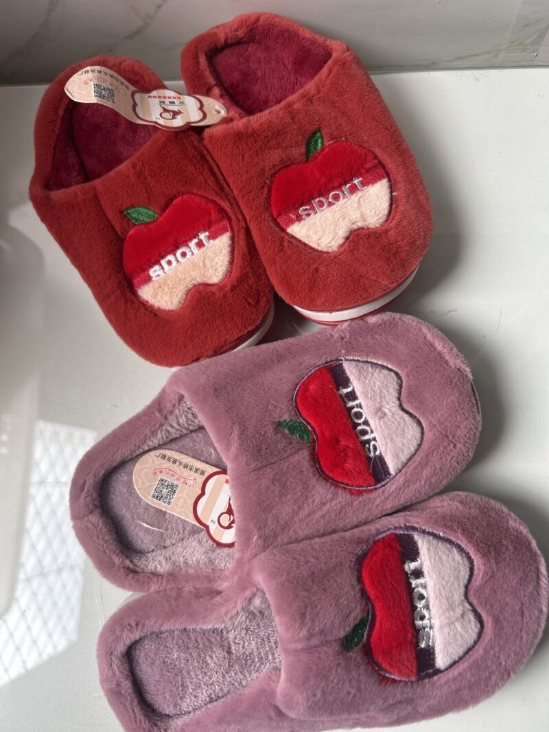 Chinelo pantufa maçã - Imagem 2