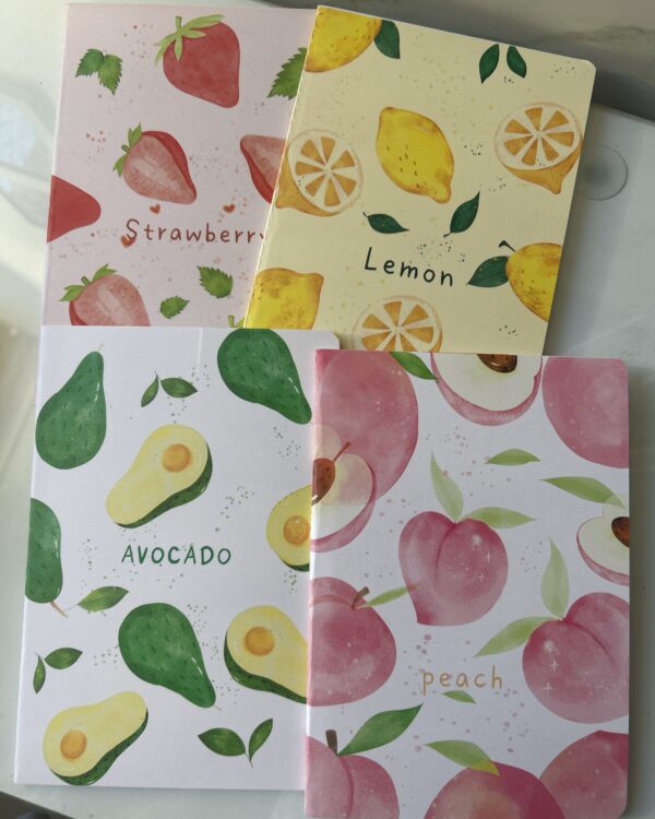 Caderno costurado fruits