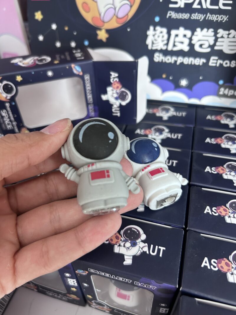 Apontador borracha 2em1 astronauta - Imagem 2
