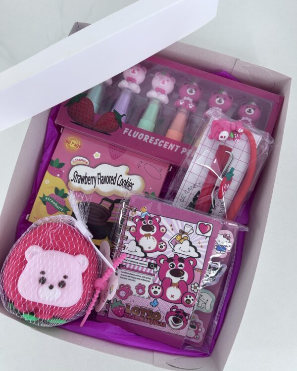 Box premium Lotso urso morango