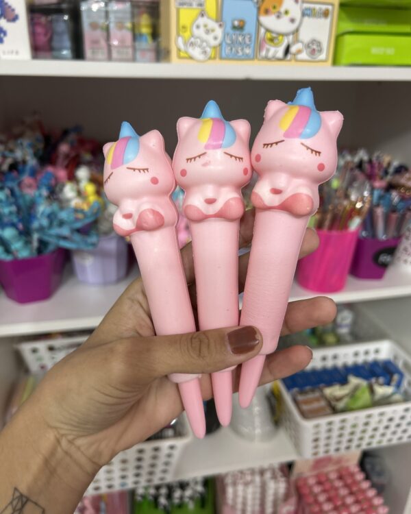 Caneta squish unicórnio rosa