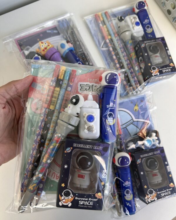 Pacote astronauta bazar